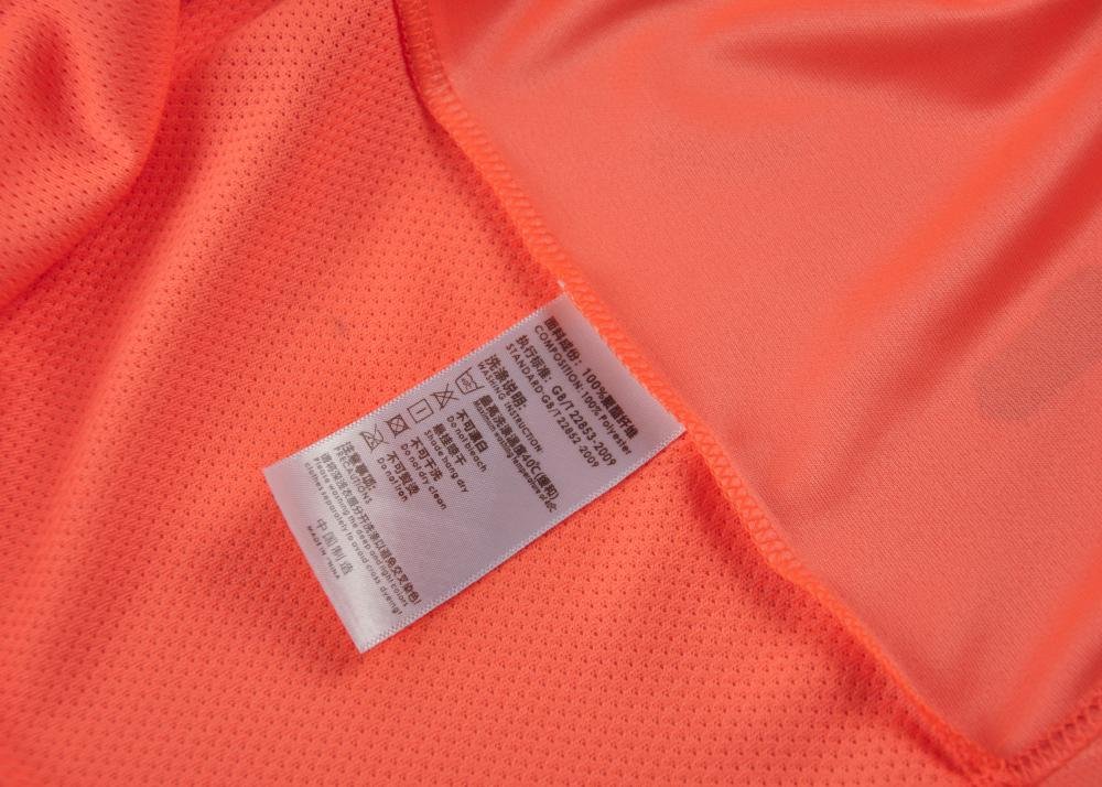 Close-up factory photo of premium grade Orange soccer uniform set by professional wholesale soccer jerseys (4)
